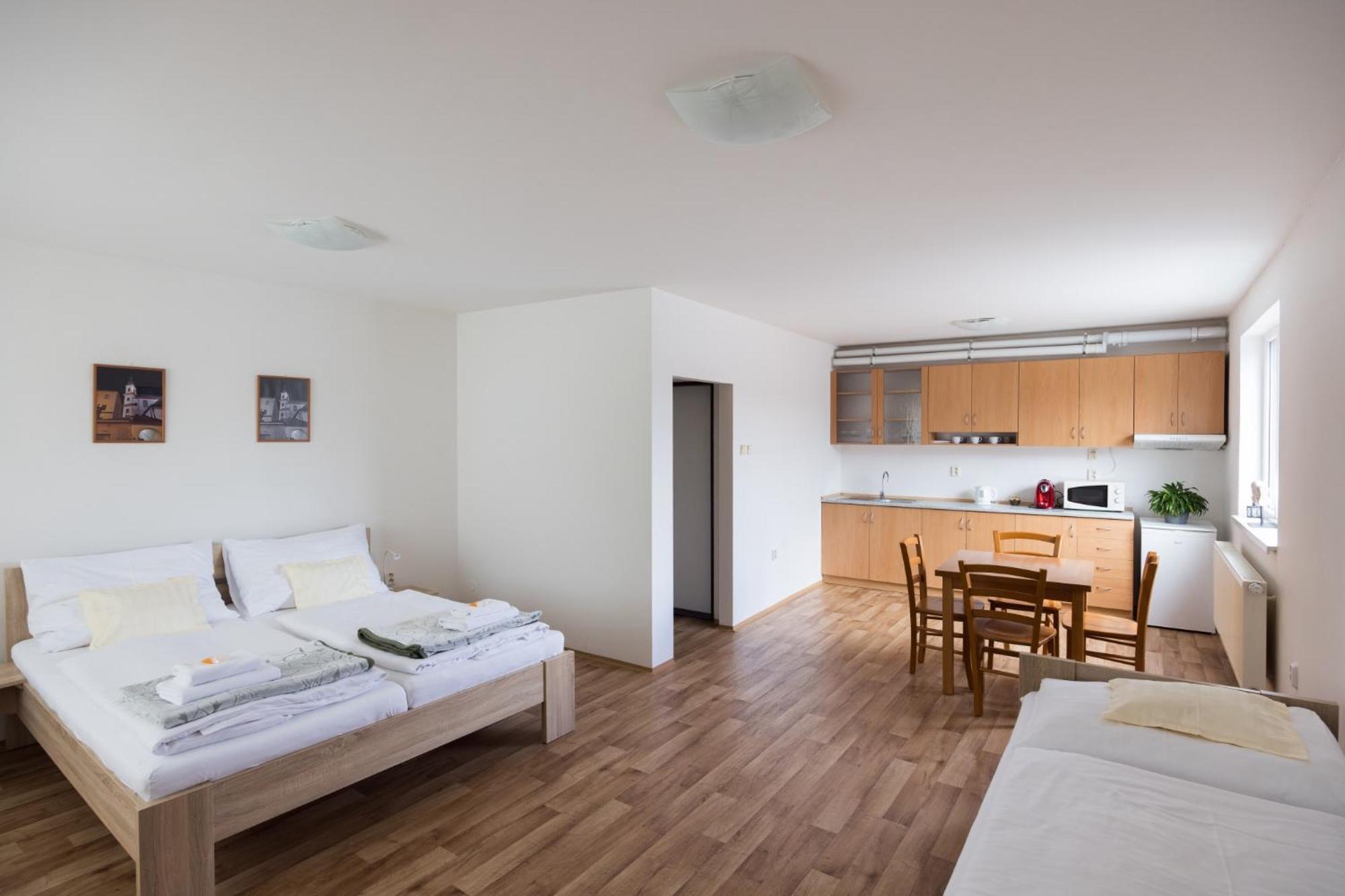 A Studio Veselka Litomysl Luaran gambar