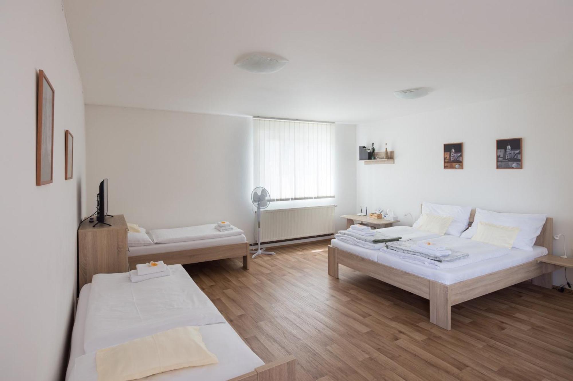 A Studio Veselka Litomysl Luaran gambar